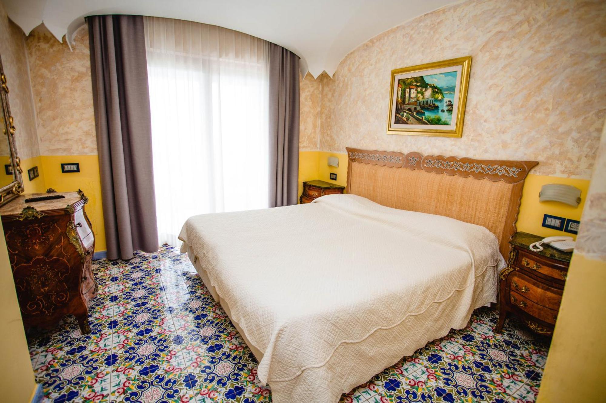 Strand Hotel Delfini Ischia Zewnętrze zdjęcie