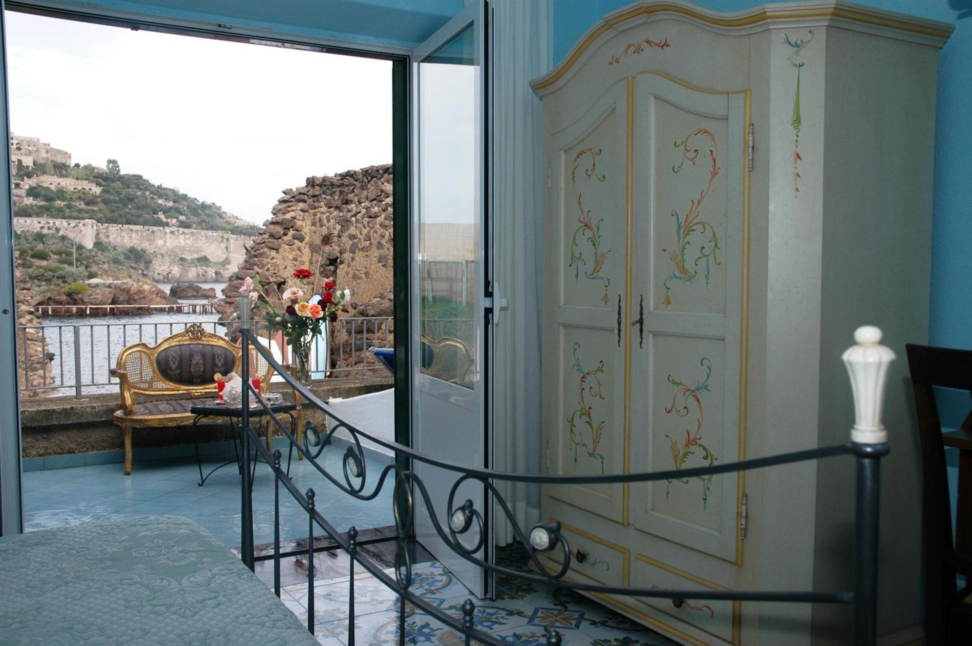 Strand Hotel Delfini Ischia Zewnętrze zdjęcie